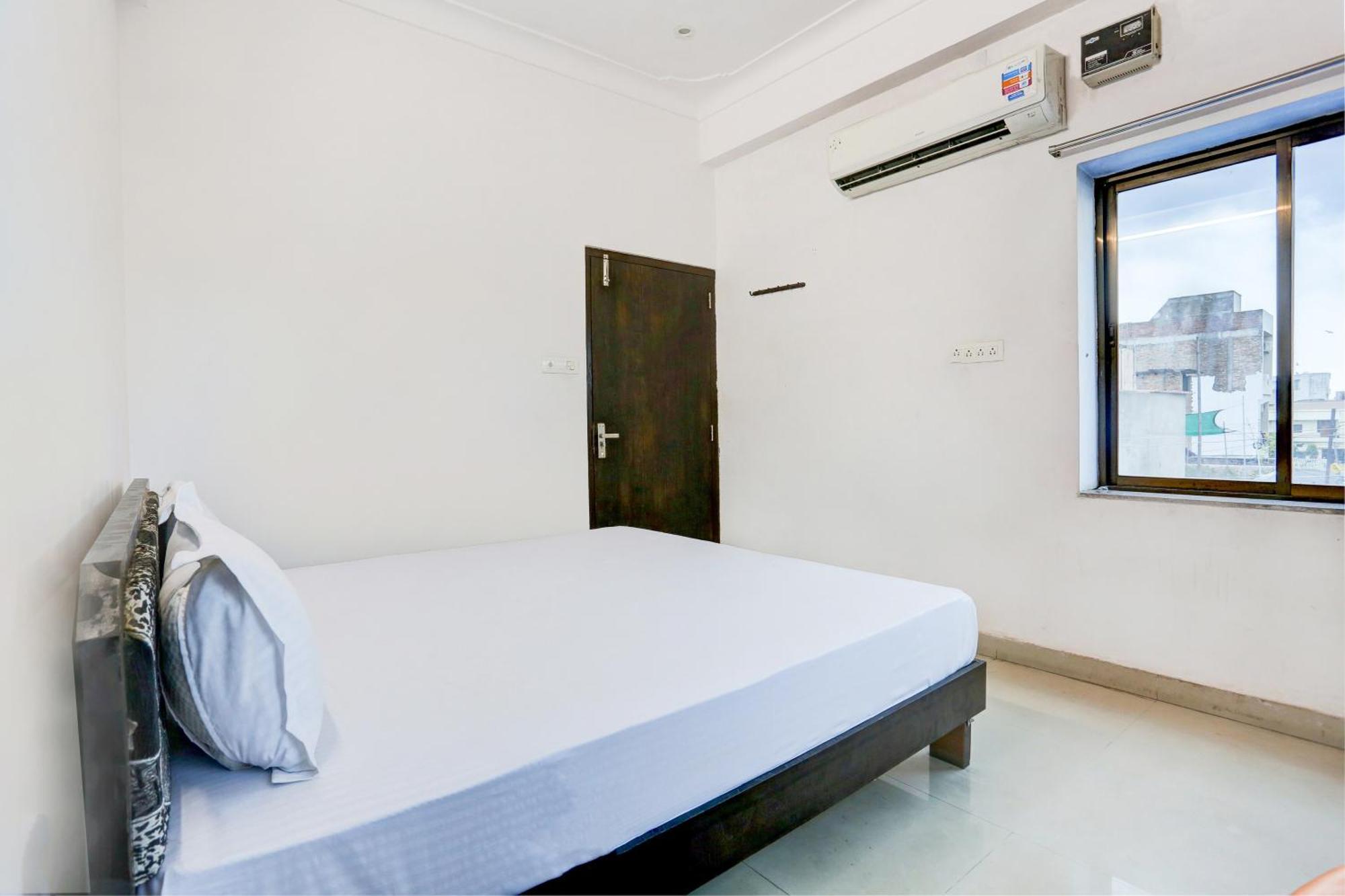 Super Hotel O Goverdhan Villa Udaipur Exterior photo